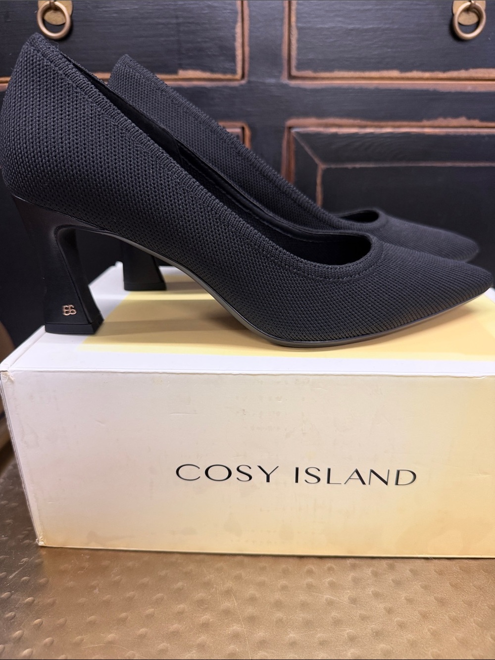 Cosy Island Women's Black Knit Semi Pointed Toe Pumps